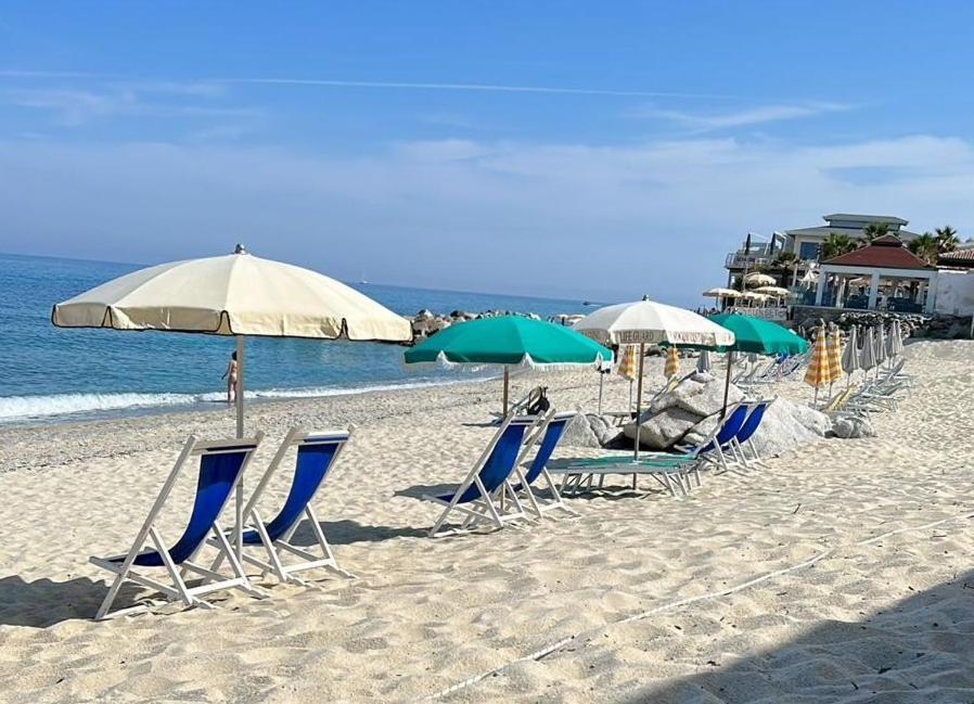 Residenza Gherly Capo Vaticano Exteriör bild